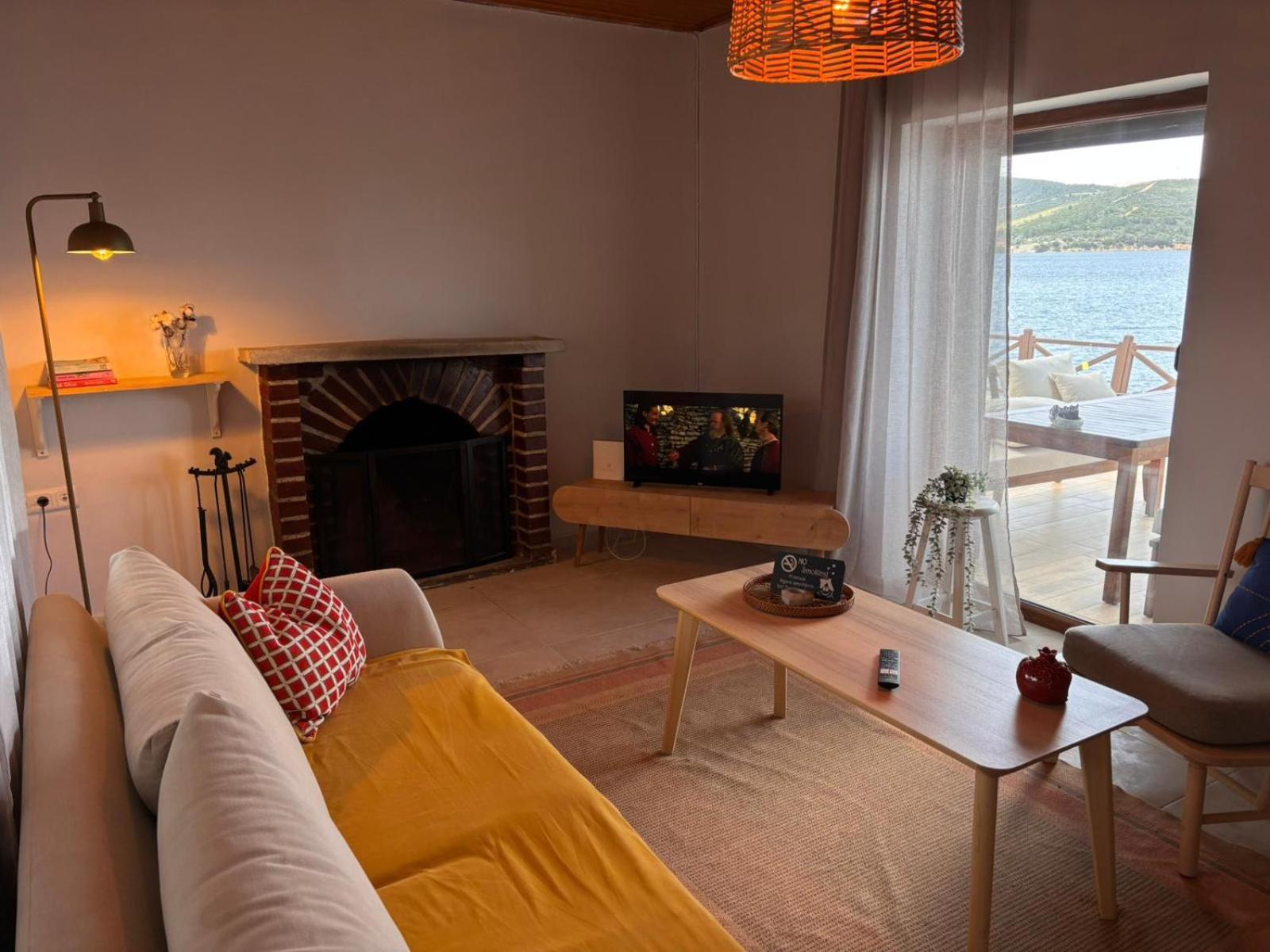 Вилла Urla Sunrise House Илдир Экстерьер фото